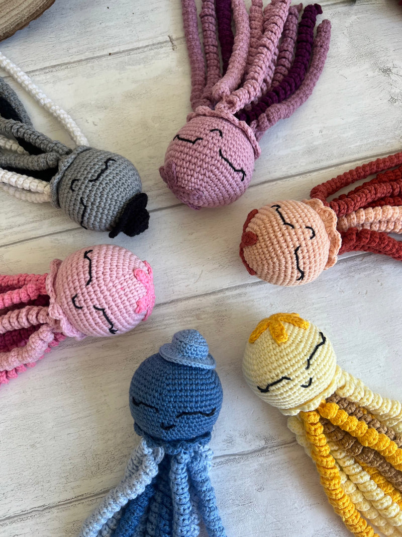 Peluche pieuvre au crochet