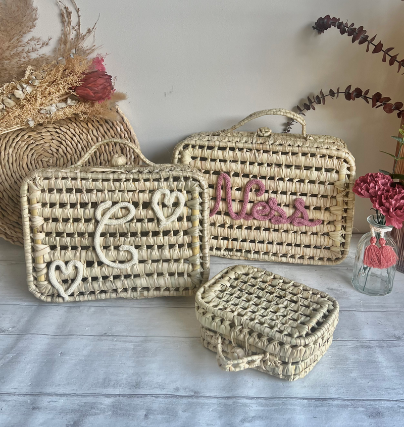 Valisette customisée en feuilles de palmier