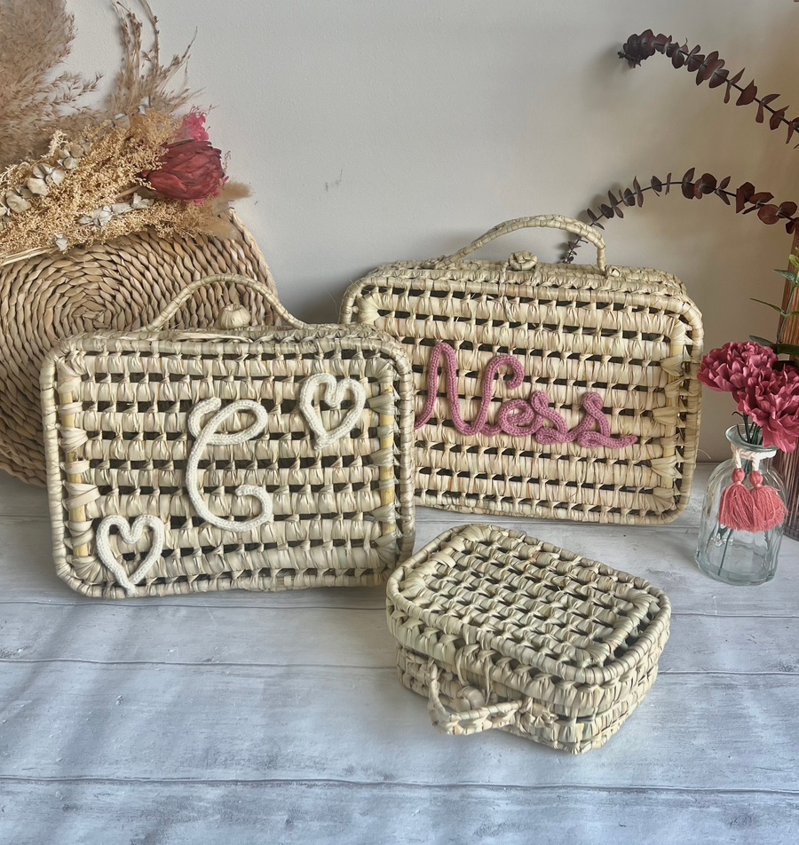 Valisette customisée en feuilles de palmier